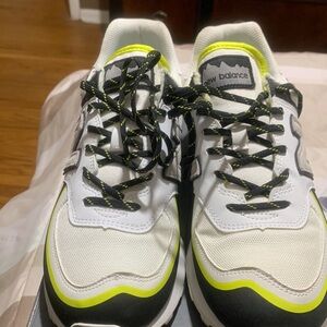 New balance running shoes